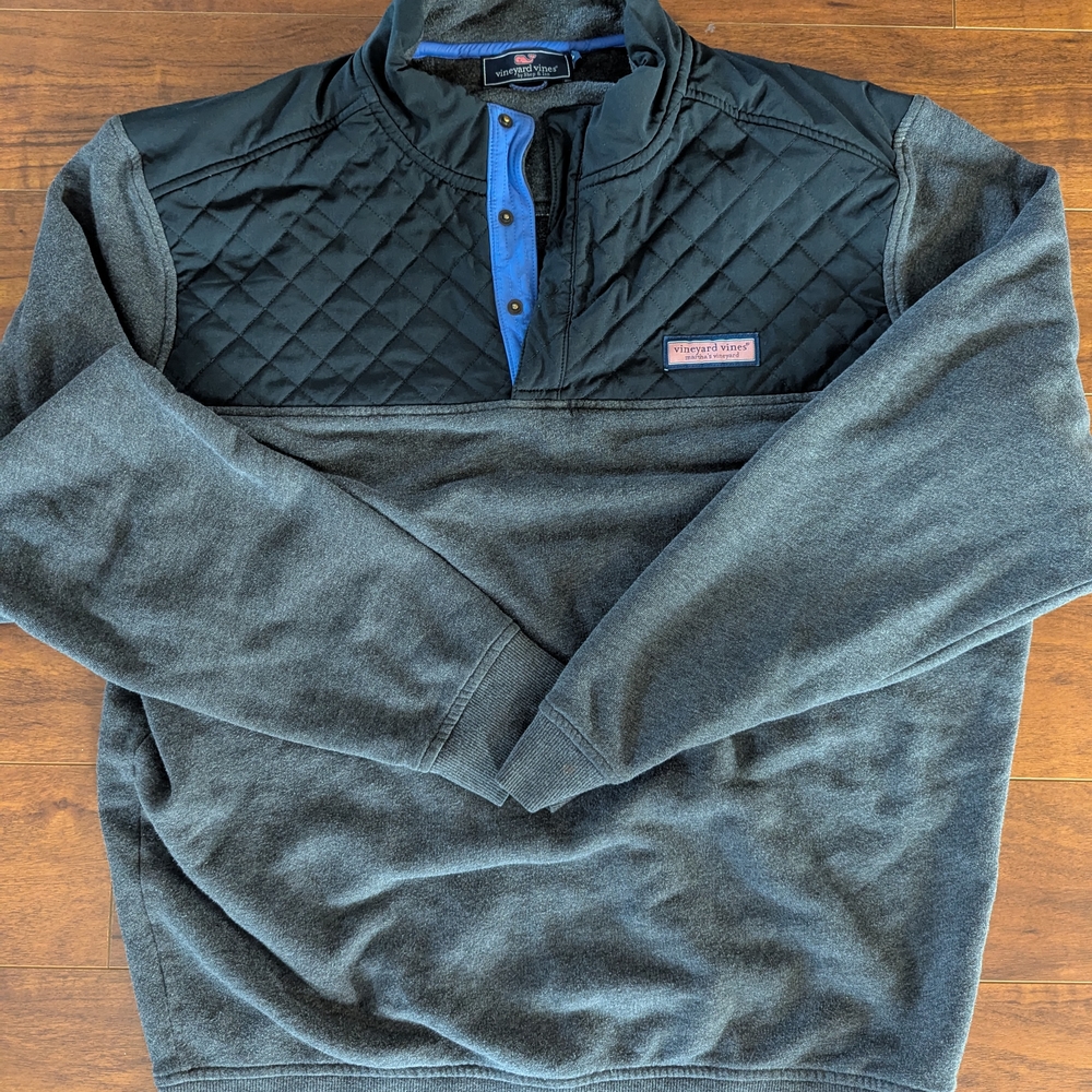 Vineyard Vines Black and Blue Quilted Pullover